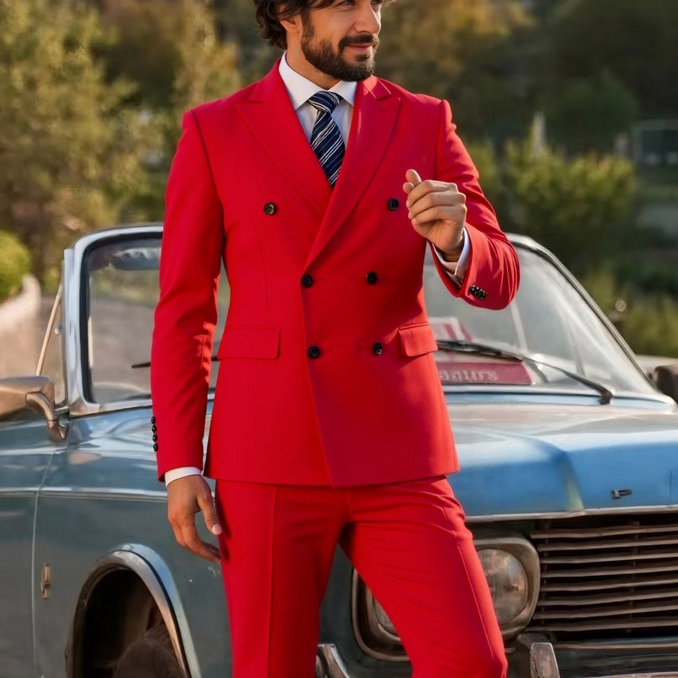 SHOWLU Men's double-breasted slim fit tuxedo suit with peak lapel, tailored for formal occasions, featuring classic black fabric and stylish design.