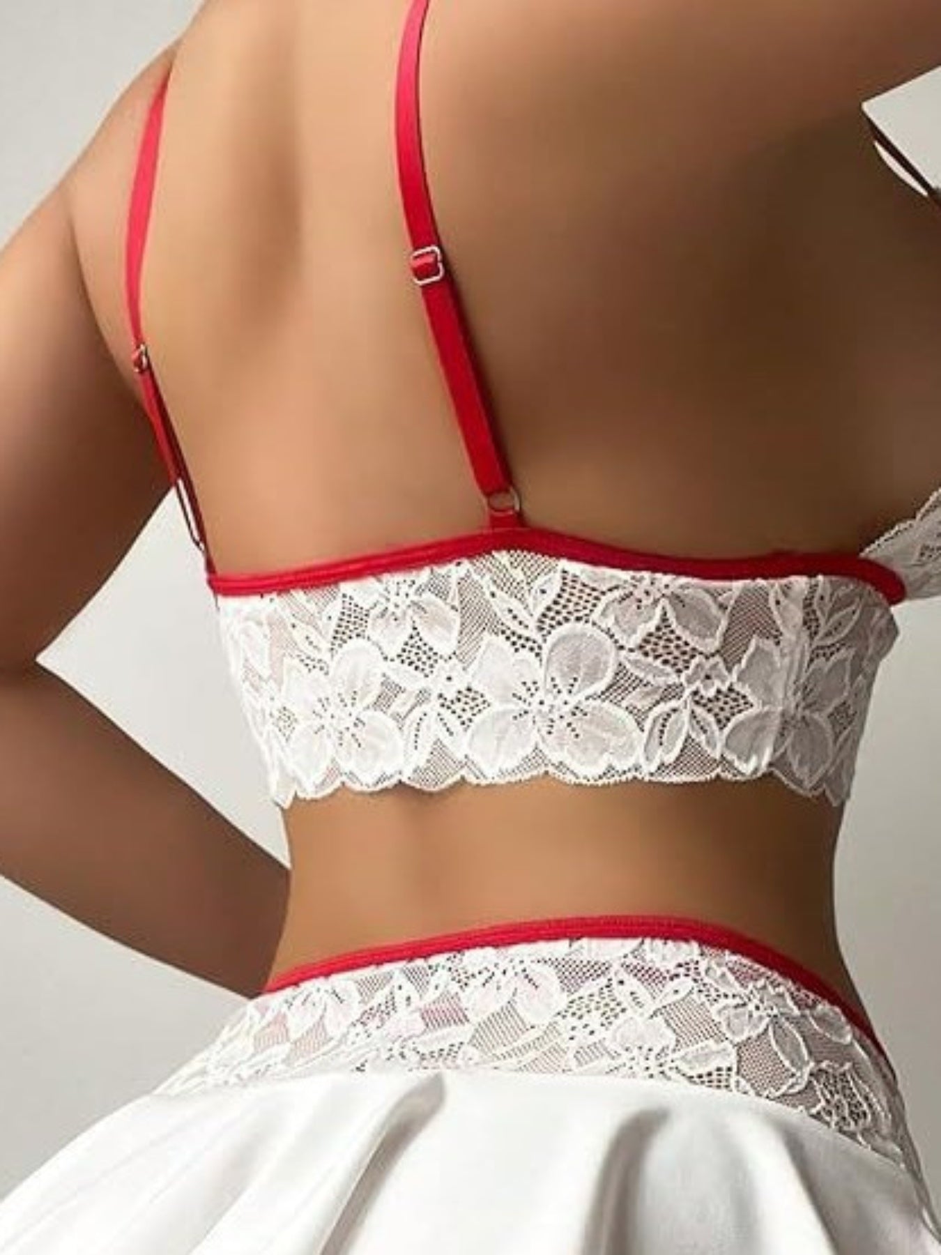 SHOWLU FASHION white contrast lace lingerie set featuring elegant knit mesh fabric and intricate lace details.