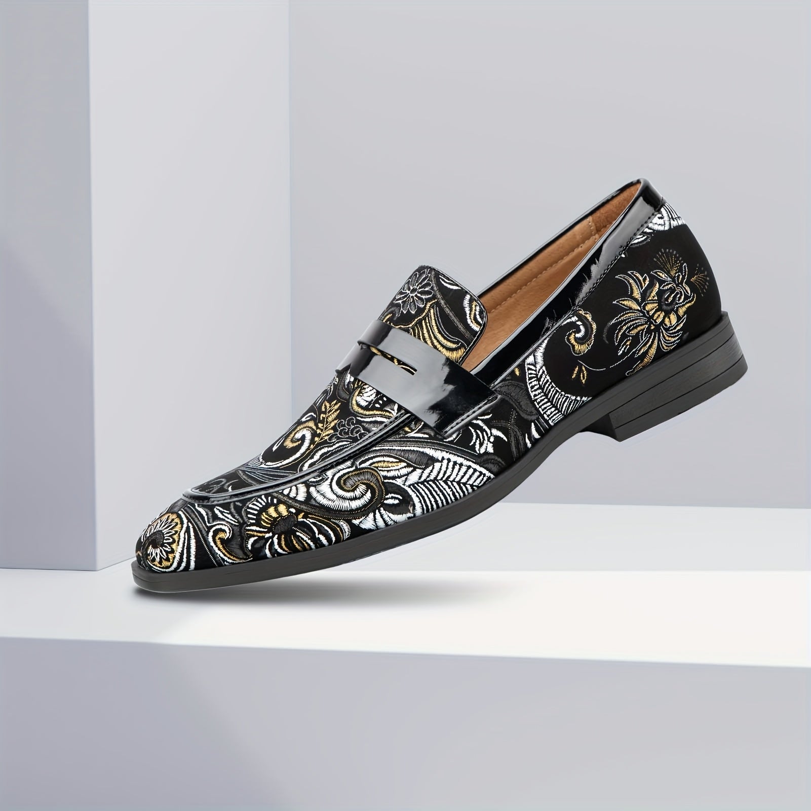 SHOWLU FASHION men's slip-on party shoes made of lightweight PU leather, casual design, perfect for stylish occasions.
