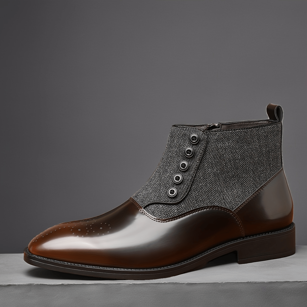 SHOWLU Men's retro British business boots with pointed toe and zipper, stylish leather shoes for formal or casual wear.