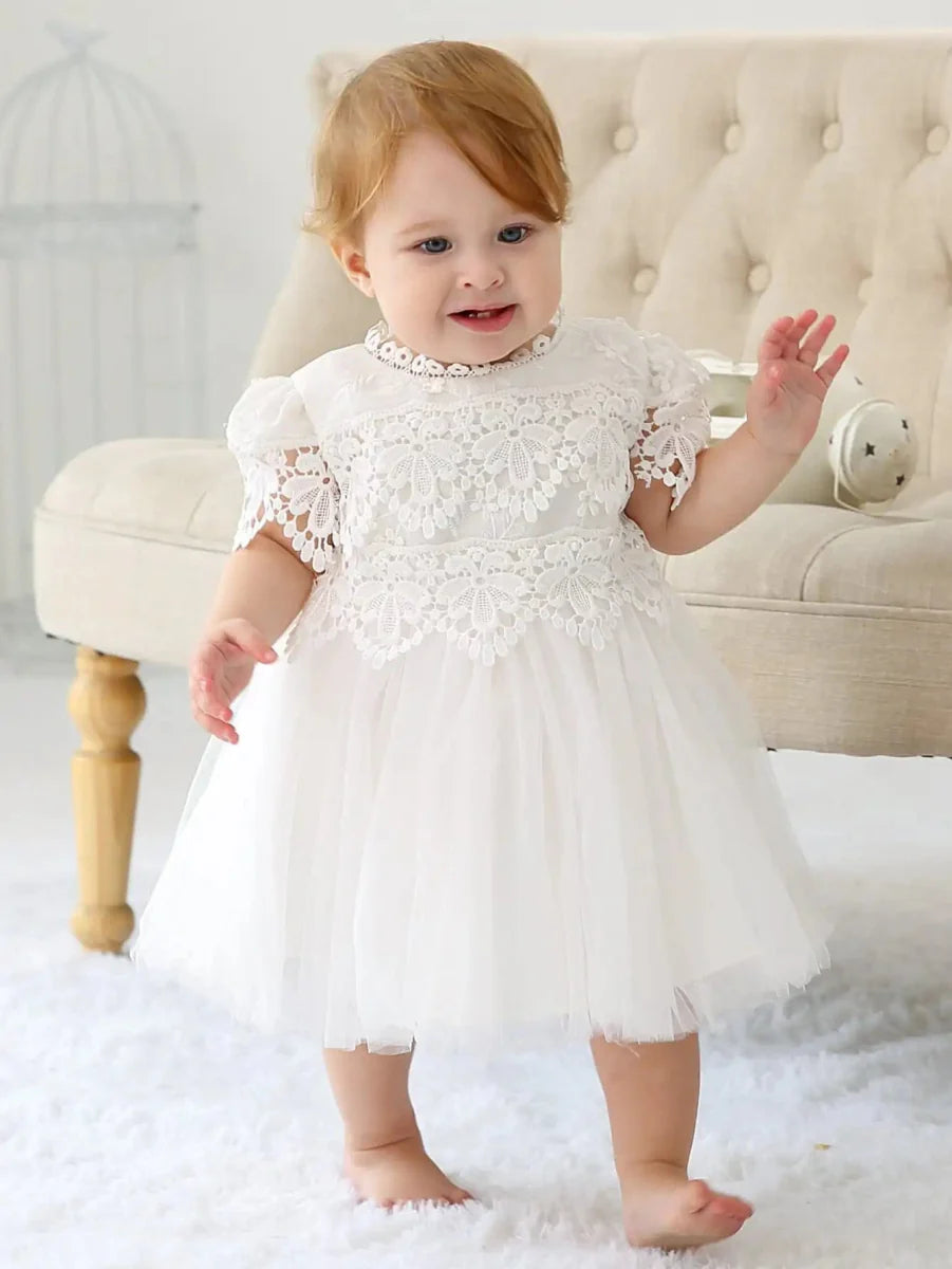 Baby girl lace christening gown with short sleeves, suitable for birthdays and special occasions, by SHOWLU FASHION STORE.