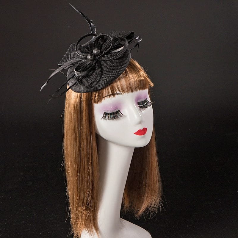 Vintage linen topper hat by Showlu Fashion, elegant floral wedding headwear for brides with classic, vintage style.