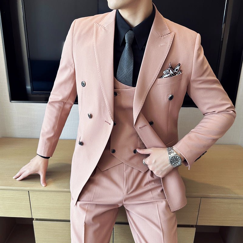 Men's slim-fit pink host suit by SHOWLU FASHION, featuring a double-breasted jacket with a closure collar and tailored fit.