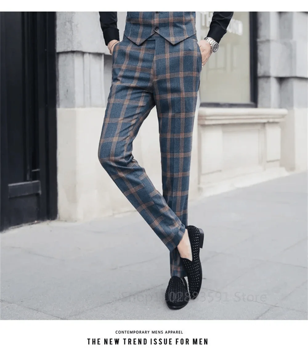 SHOWLU Men's 3-piece striped wedding suit with wool blend blazer, vest, and trousers, featuring a stylish business casual look.