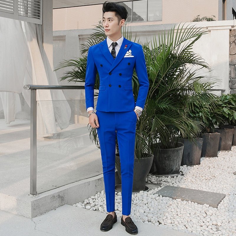 Slim-fit three-piece wedding suit for men, Korean style, with a casual yet formal look, featuring a jacket, vest, and trousers.