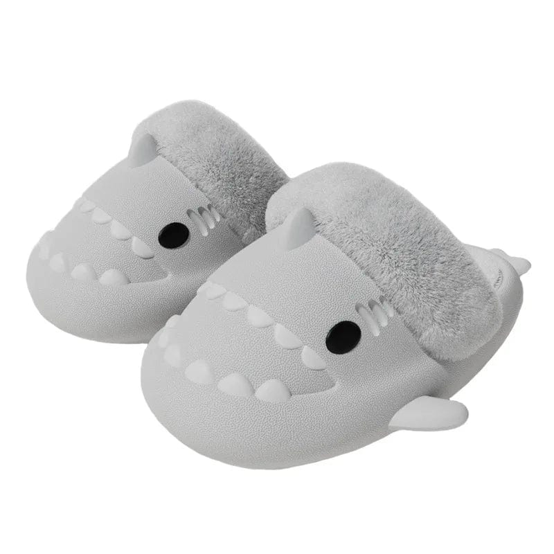 Comwarm Shark plush slippers for women and men, waterproof, non-slip cotton shoes perfect for autumn and winter indoor and outdoor wear.