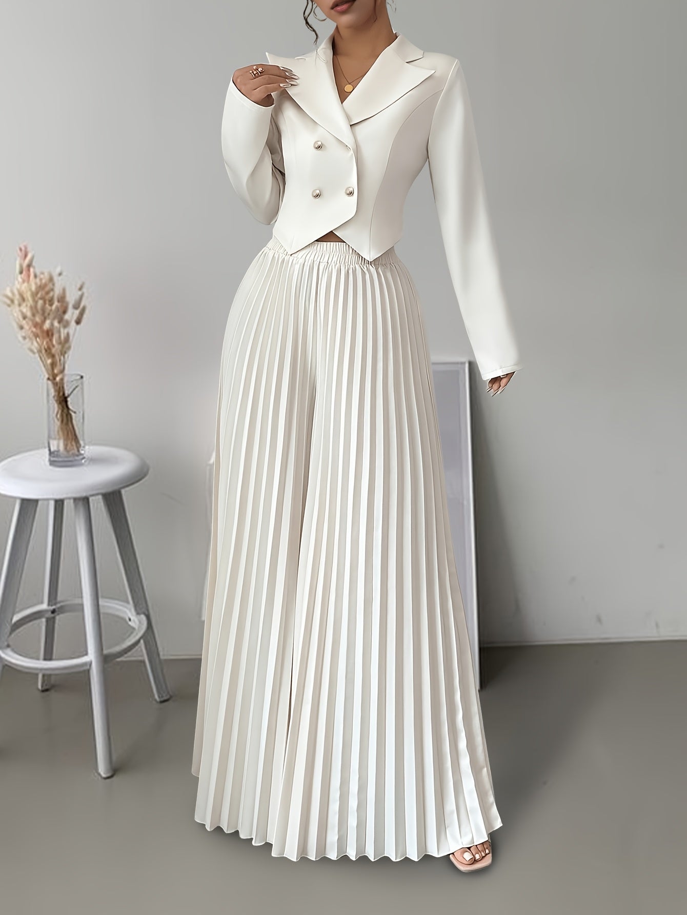 SHOWLU Women's double-breasted 2-piece suit with pleated pants, featuring an elegant tailored blazer and matching trousers.