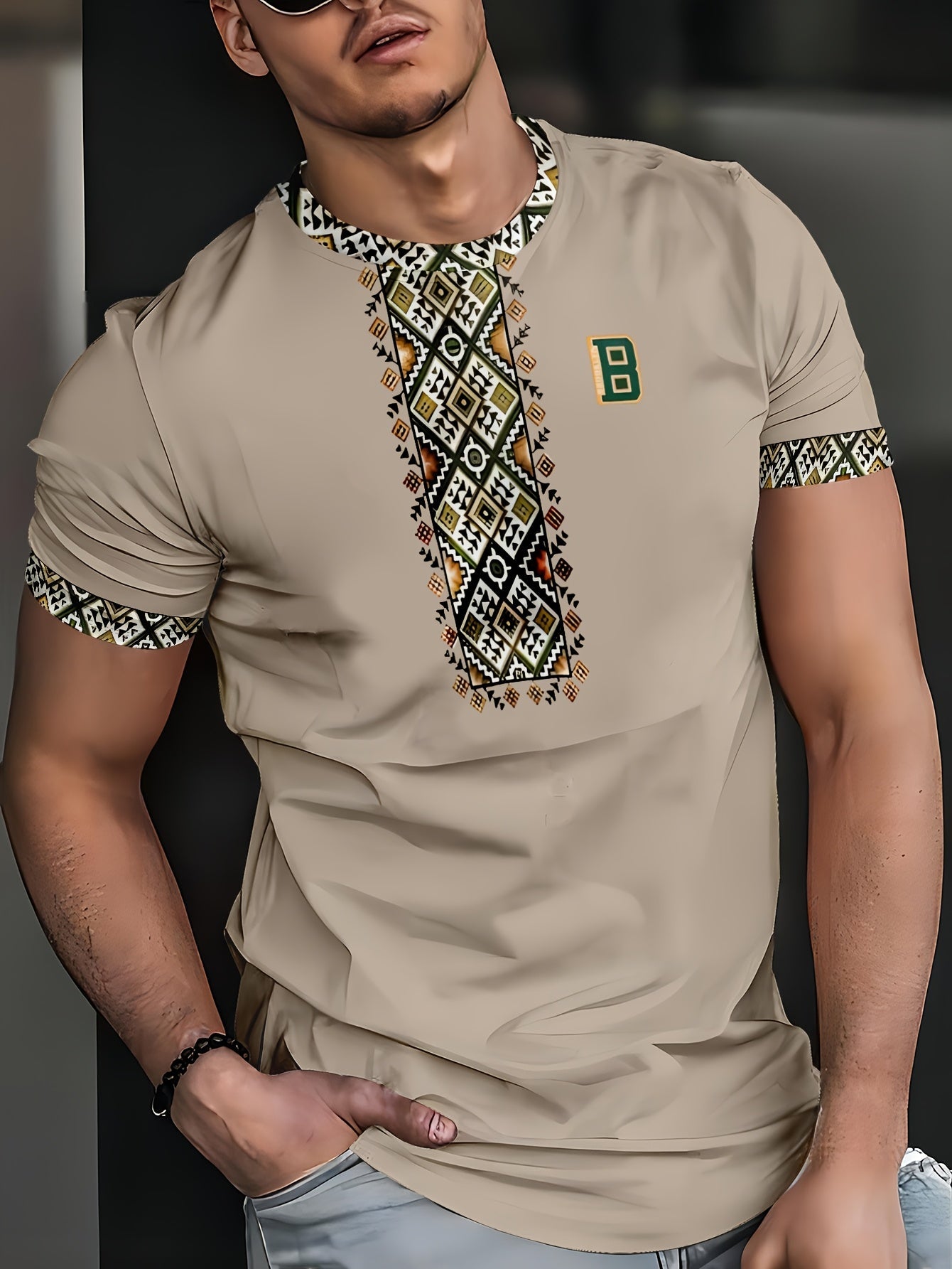 White men's geometric print T-shirt by SHOWLU FASHION STORE, made of polyester with a regular fit and stylish design.