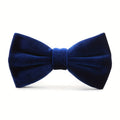 SHOWLU FASHION men's navy blue velvet bow tie, adjustable formal accessory, shown on a mannequin or laid flat.