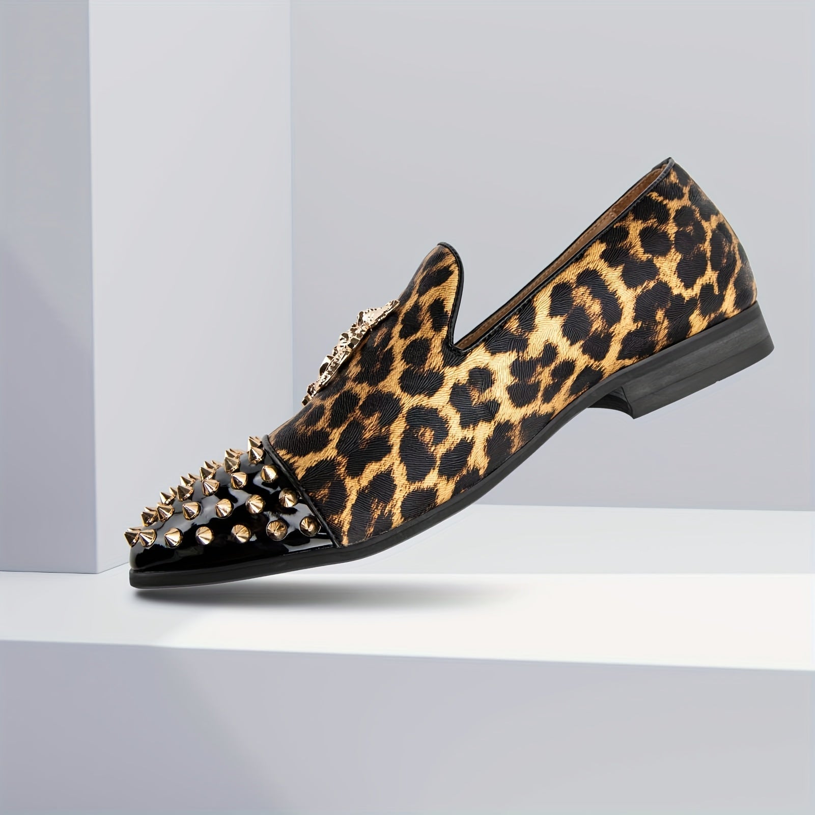 SHOWLU men's lightweight slip-on loafers with solid round toe, perfect for parties and casual wear.