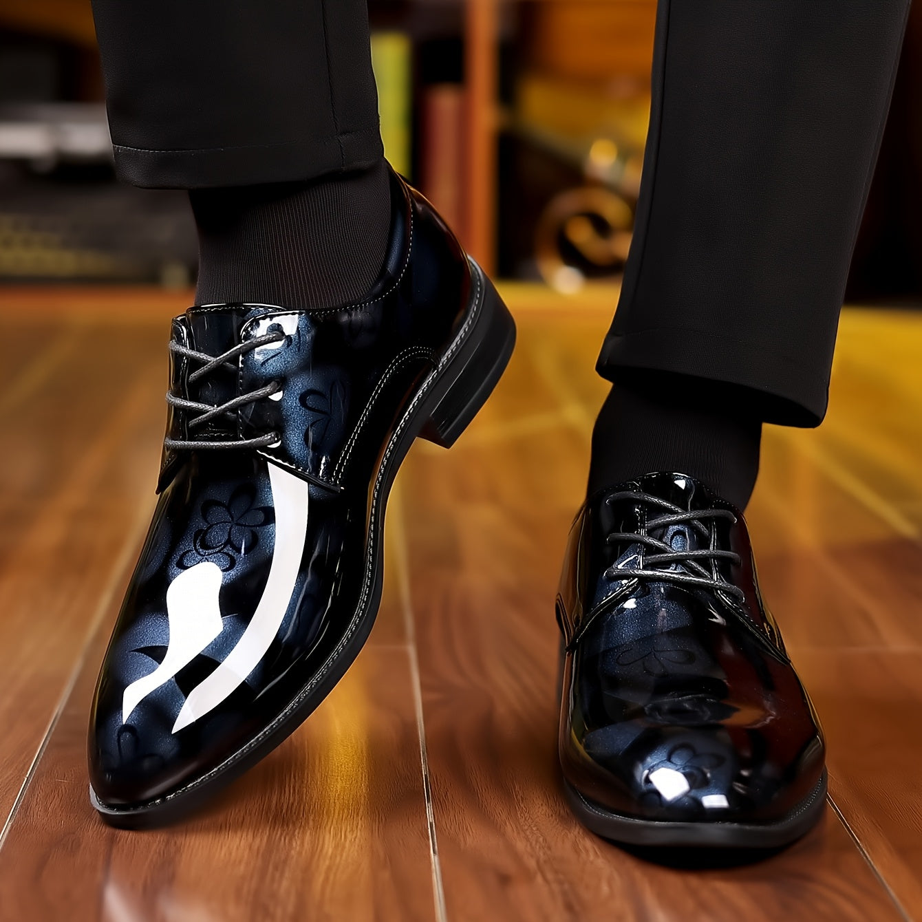 Black men's wingtip Oxford shoes by SHOWLU FASHION STORE featuring classic lace-up design and smooth PU leather finish.