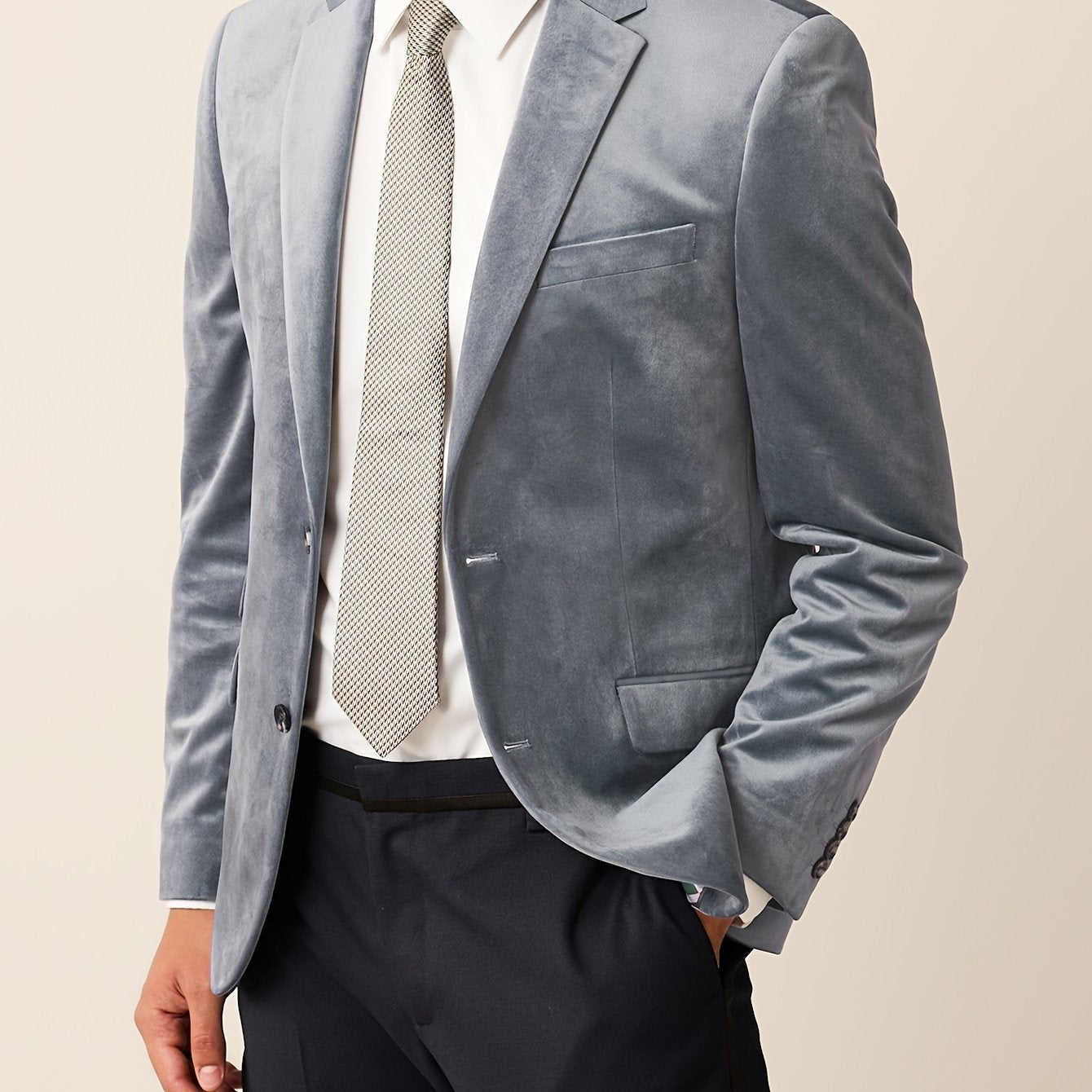 Royal blue velvet men's double-breasted blazer by SHOWLU FASHION STORE, detailed view of the stylish blazer tailored for formal wear.
