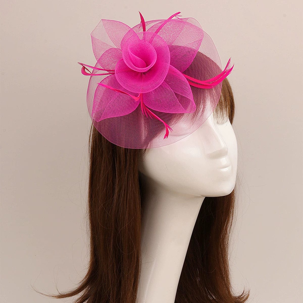 Elegant vintage mesh Billycock headdress with side clip, perfect as a stylish side hair accessory for special occasions.