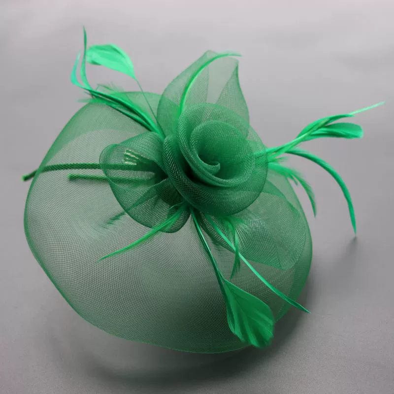 Elegant vintage mesh Billycock headdress with side clip, perfect for stylish dinner parties and retro-inspired fashion accessories.