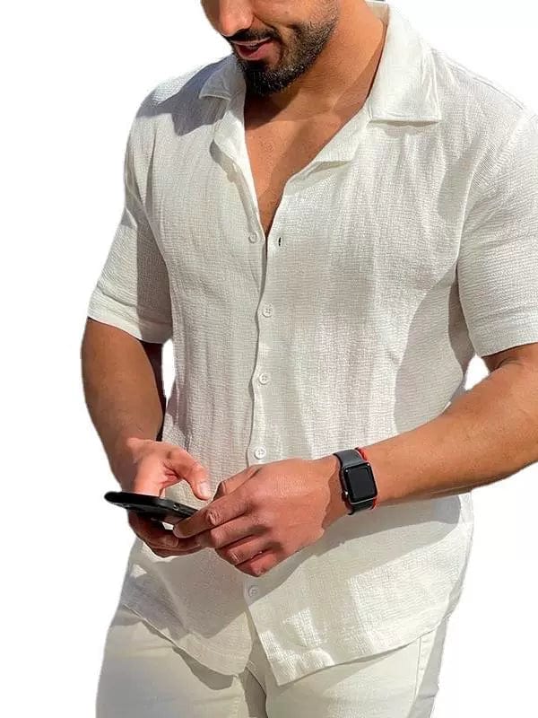 Showlu men's minimalist solid color short sleeve casual shirt with thin lapels, suitable for business or everyday wear.