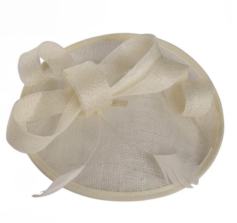 Elegant white linen flat-top banquet cap with bow detail, perfect for bridal or formal occasions.