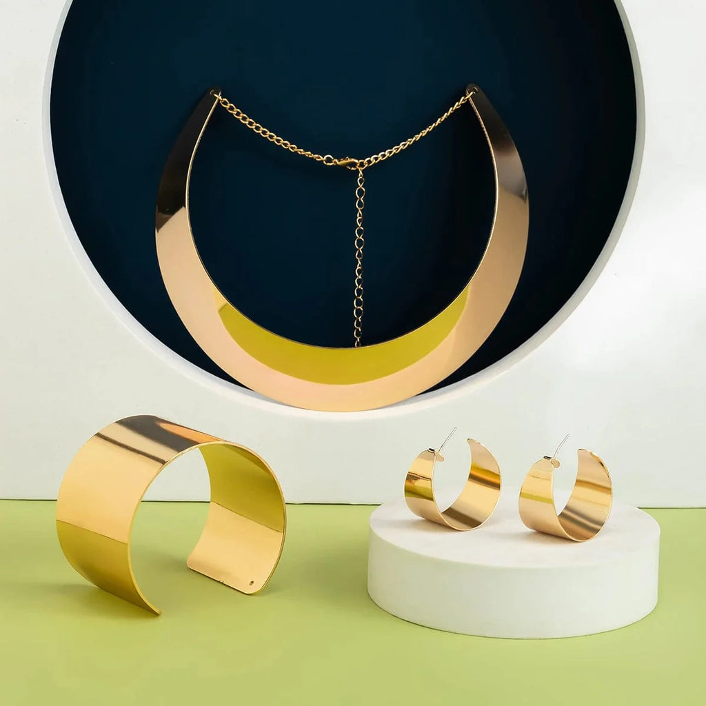 Showlu Fashion African collar jewelry set featuring a wide smooth metal necklace and matching earrings for women.