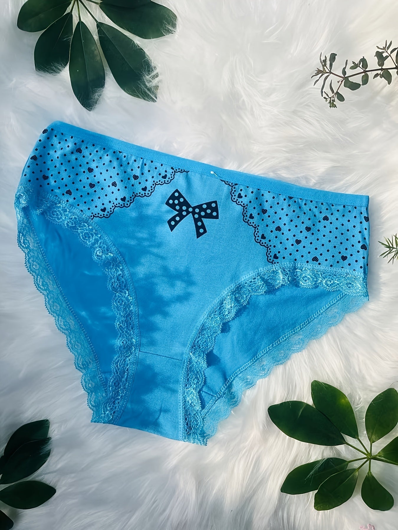Showlu 12-pack plus size cotton lace briefs with heart print, featuring comfortable, stylish underwear for women.