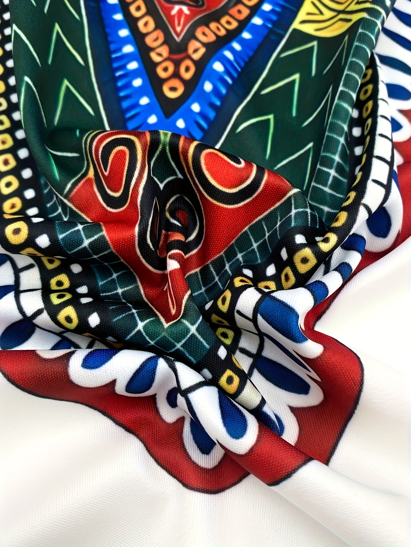 SHOWLU men's ethnic print 2-piece set with white T-shirt and long pants, stylish traditional-inspired clothing.