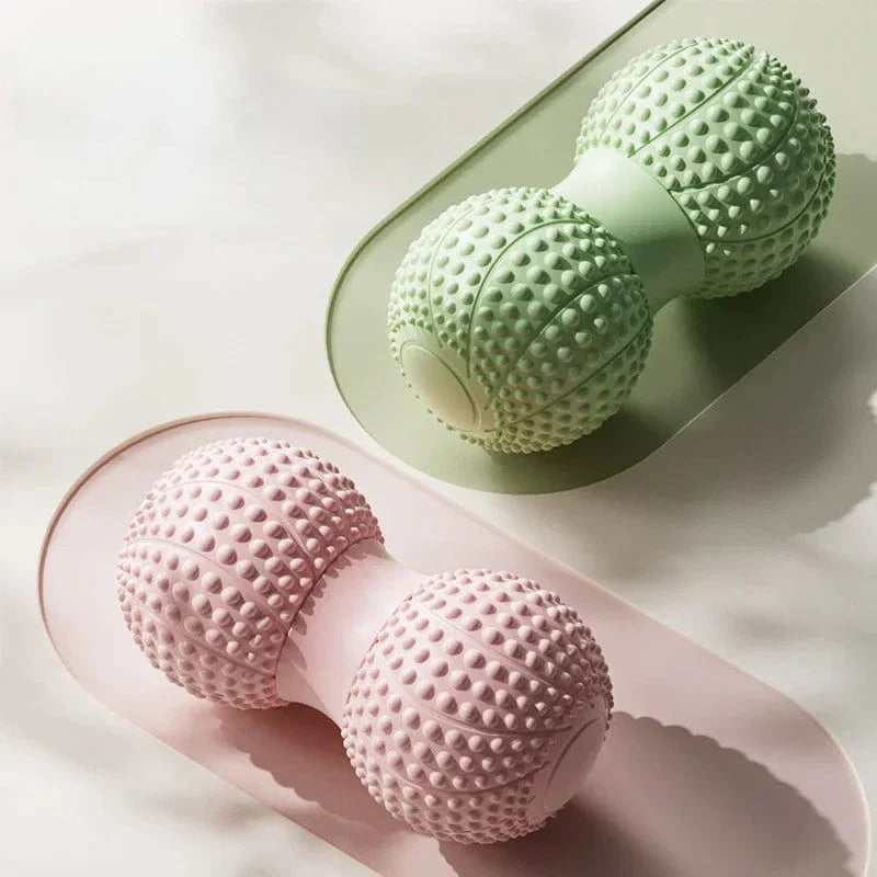 Peanut-shaped TPE fascia ball for muscle massage, back and neck relief, foot and sole relaxation, and fascia relaxation.