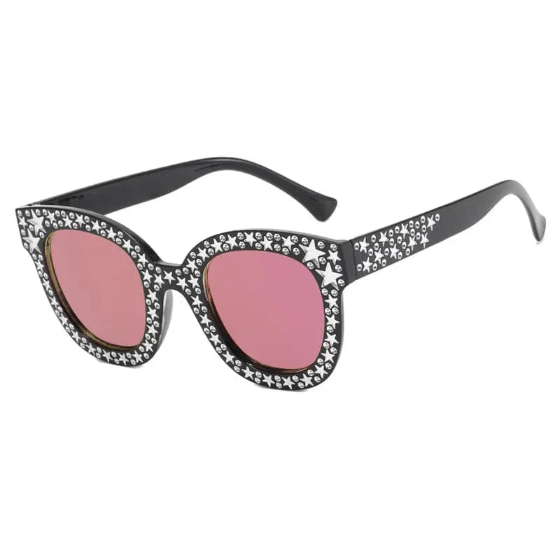Retro cat eye sunglasses for women by Heevoo, vintage designer UV400 punk eyewear with square-shaped frame and stylish look.