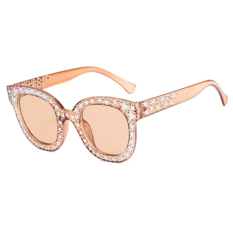 Showlu Fashion Women's Retro Cat Eye Sunglasses with vintage square design, UV400 protection, stylish punk-inspired eyewear.