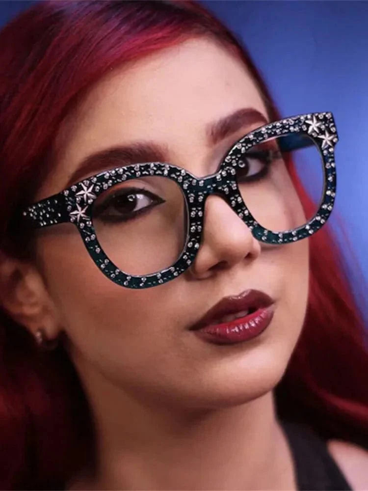 Showlu Fashion Showlu Women's Retro Cat Eye Sunglasses with vintage square frame and UV400 protection, stylish punk eyewear.