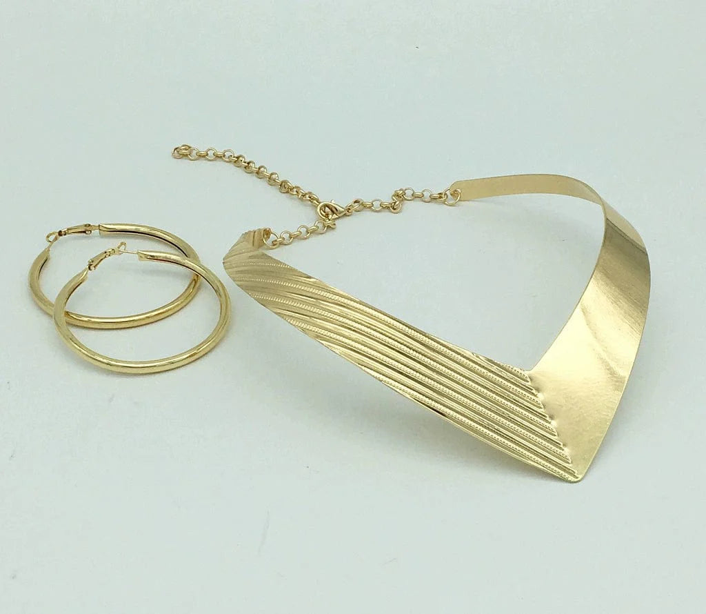 Showlu Fashion punk alloy collar necklace with exaggerated twisted chain design, bold and edgy accessory for statement style.