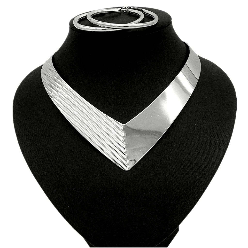 Showlu Fashion punk alloy collar necklace with exaggerated twisted chain design, bold statement jewelry for edgy fashion style.
