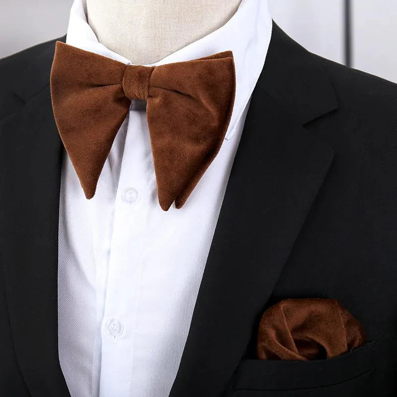 Large velvet bow tie for men, formal flannelette design, SHOWLU FASHION, perfect for weddings, tuxedos, and special occasions.