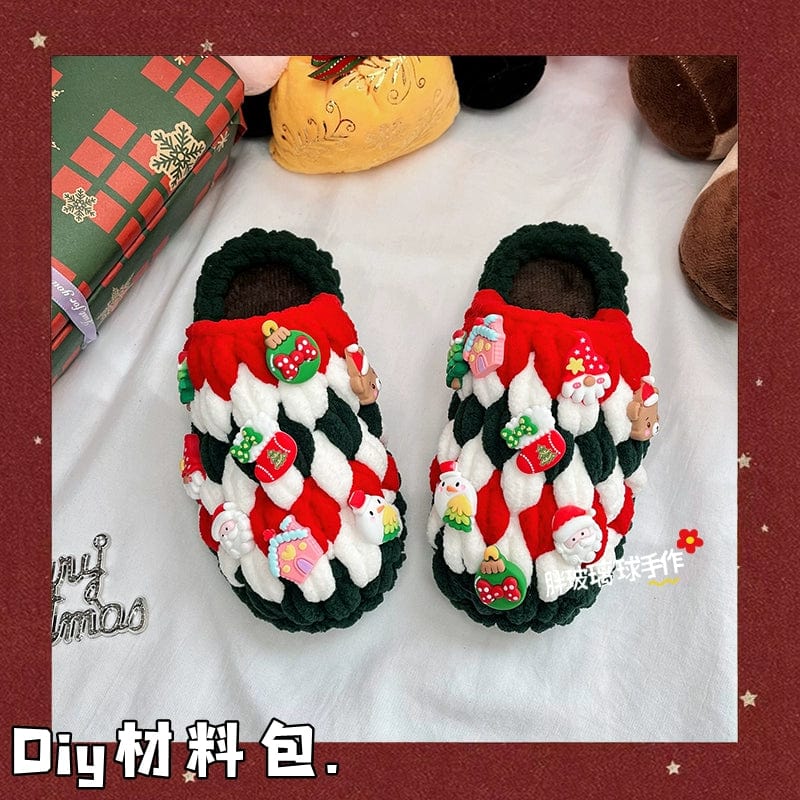 Showlu DIY hand-woven children's Christmas slippers with thick ice bar wool, featuring a glass ball decoration and crochet design.