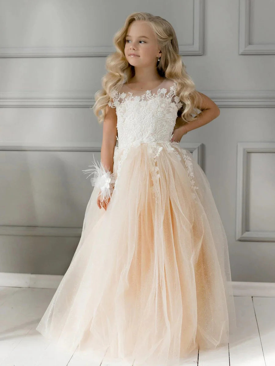 Flower Girl Dress by Showlu Fashion, lace and tulle princess gown for kids, perfect for wedding parties and special occasions.