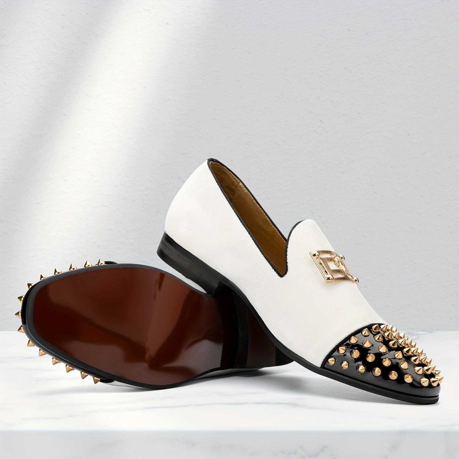 Showlu men's casual fabric loafers, slip-on fashion shoes with a sleek design and comfortable fit, ideal for everyday wear.
