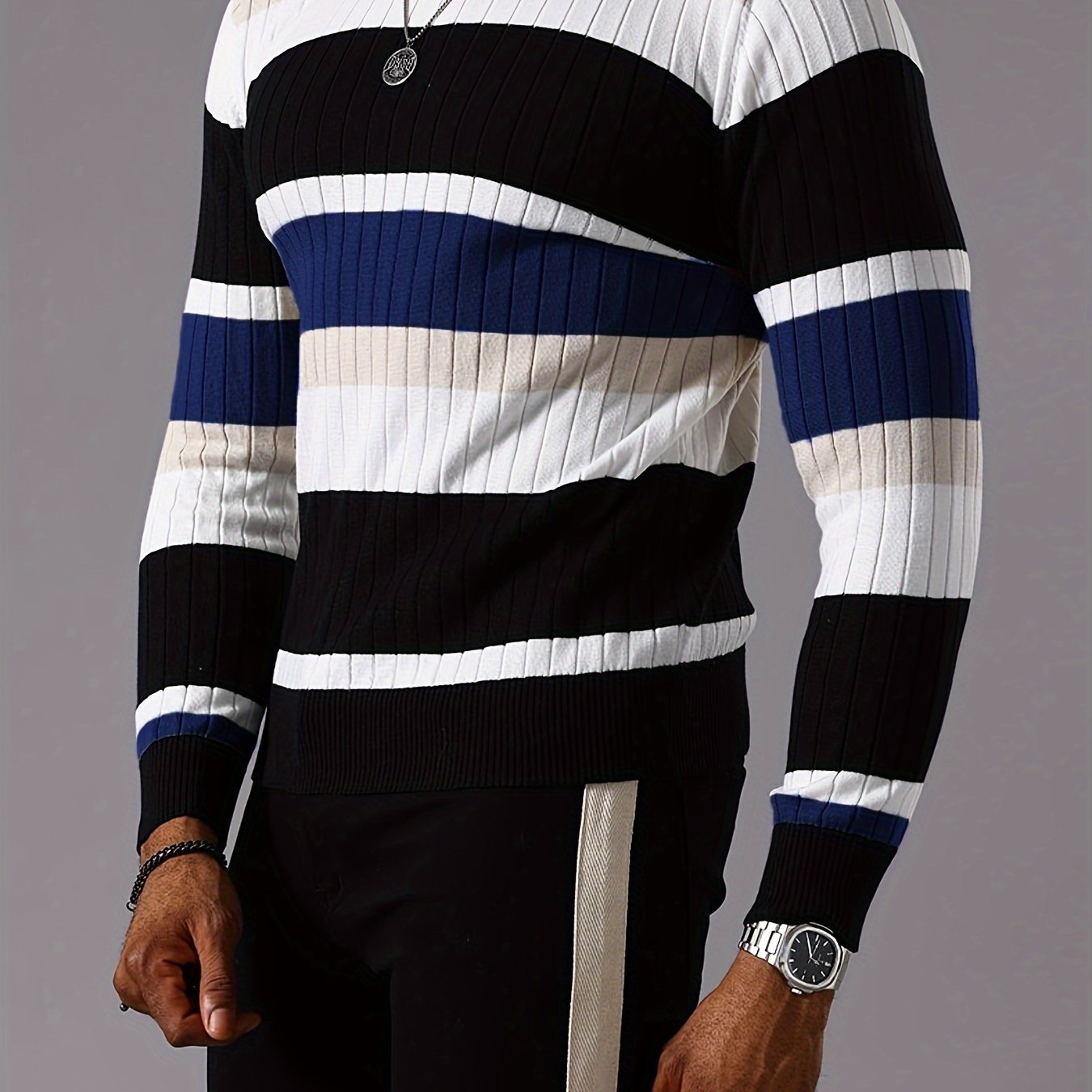Men's SHOWLU striped ribbed knit sweater with long sleeves and crew neck, featuring a stylish, fitted pullover design.