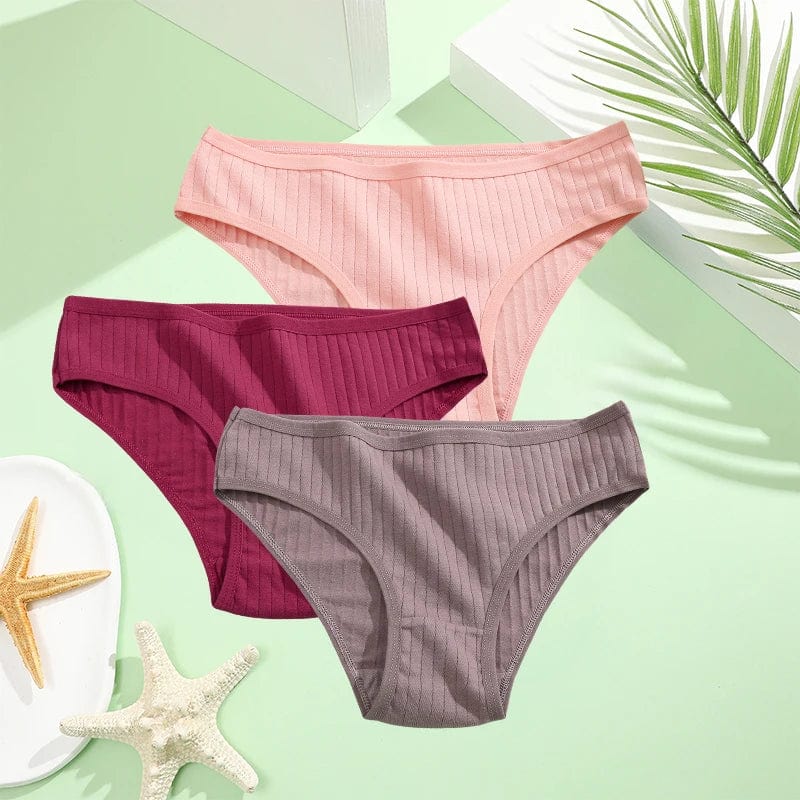 Set of three FINETOO women's cotton briefs in low-rise solid style, available in XS to 7XL, featuring comfortable underwear design