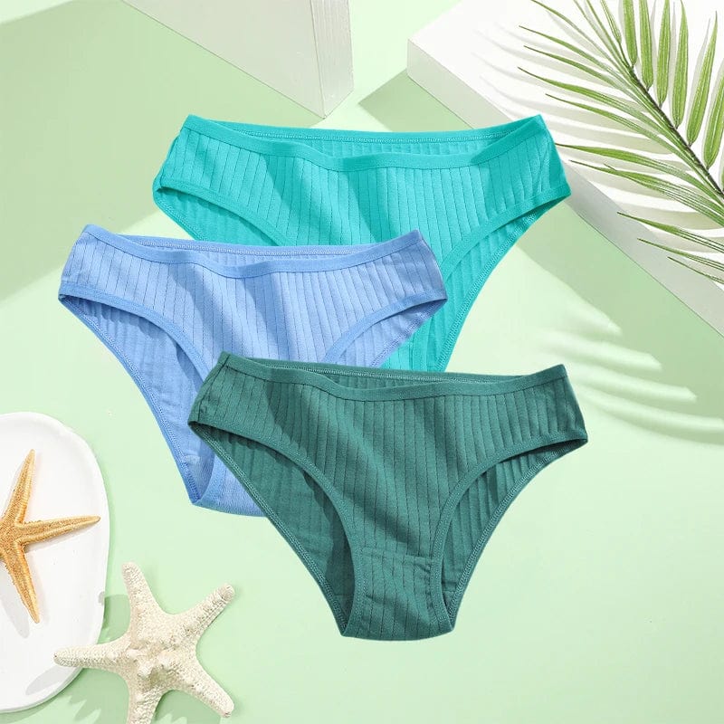 Set of three FINETOO women's cotton briefs in low-rise, solid colors, available from XS to 7XL, comfortable and breathable underwear
