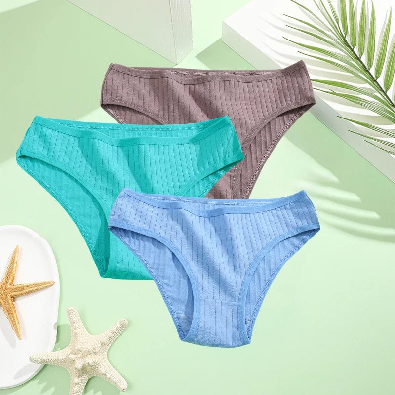 FINETOO 3-pack women's cotton briefs, low-rise solid panties in various colors, available in XS to 7XL.