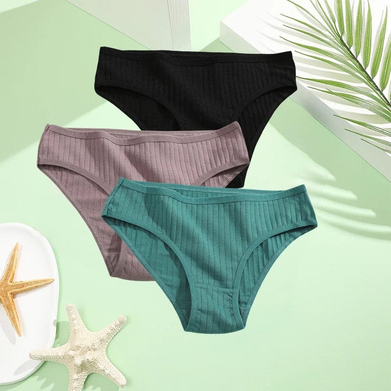 FINETOO 3-pack women's cotton briefs in solid colors, low-rise design, available in XS-7XL, showing comfortable, breathable underwear.