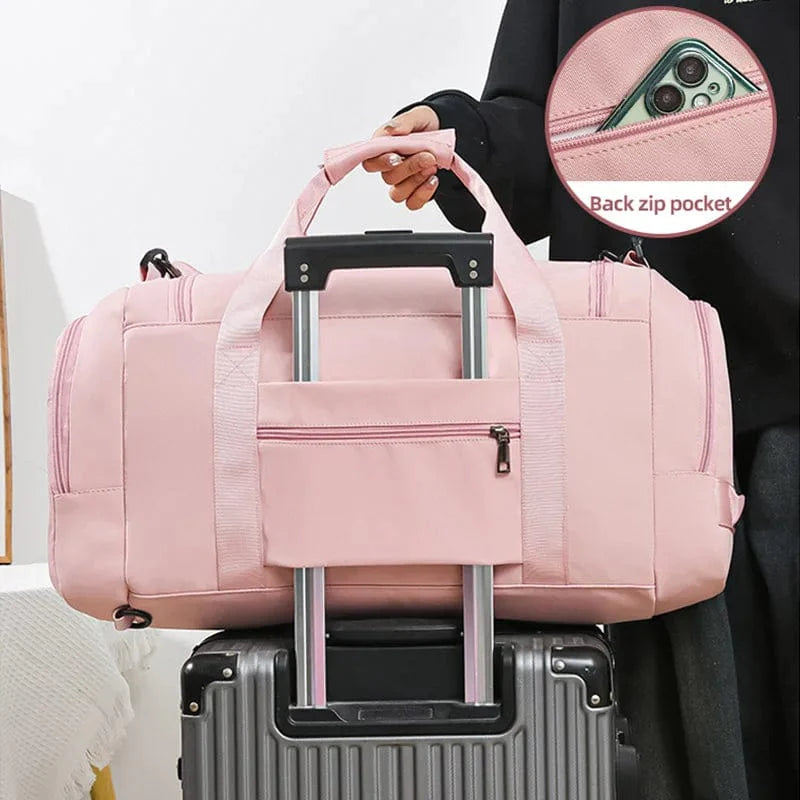 Large SHOWLU FASHION STORE gym bag with shoe compartment, wet pocket, and adjustable shoulder strap for fitness and travel use.