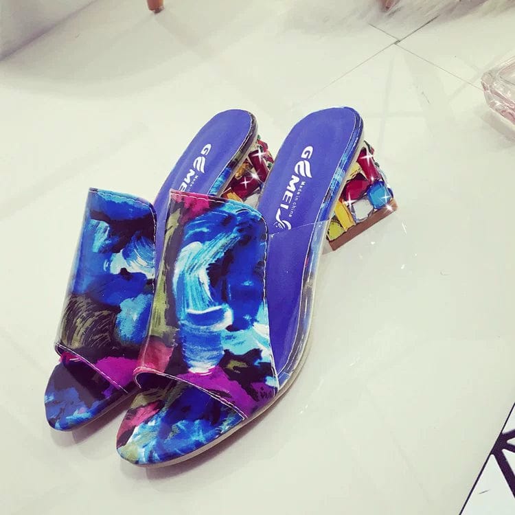 Showlu Flower Heel transparent sandals with chunky mid-heel, patent leather finish, slip-on design, perfect for summer wear.