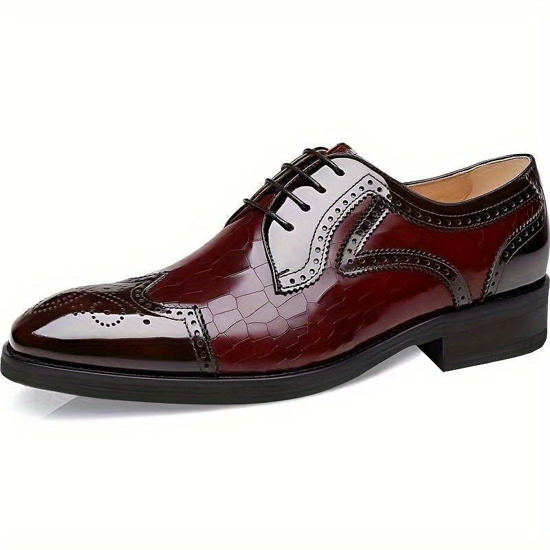SHOWLU Men's wing-tip brogue shoes with breathable leather upper, lace-up design, ideal for business formal and office wear.