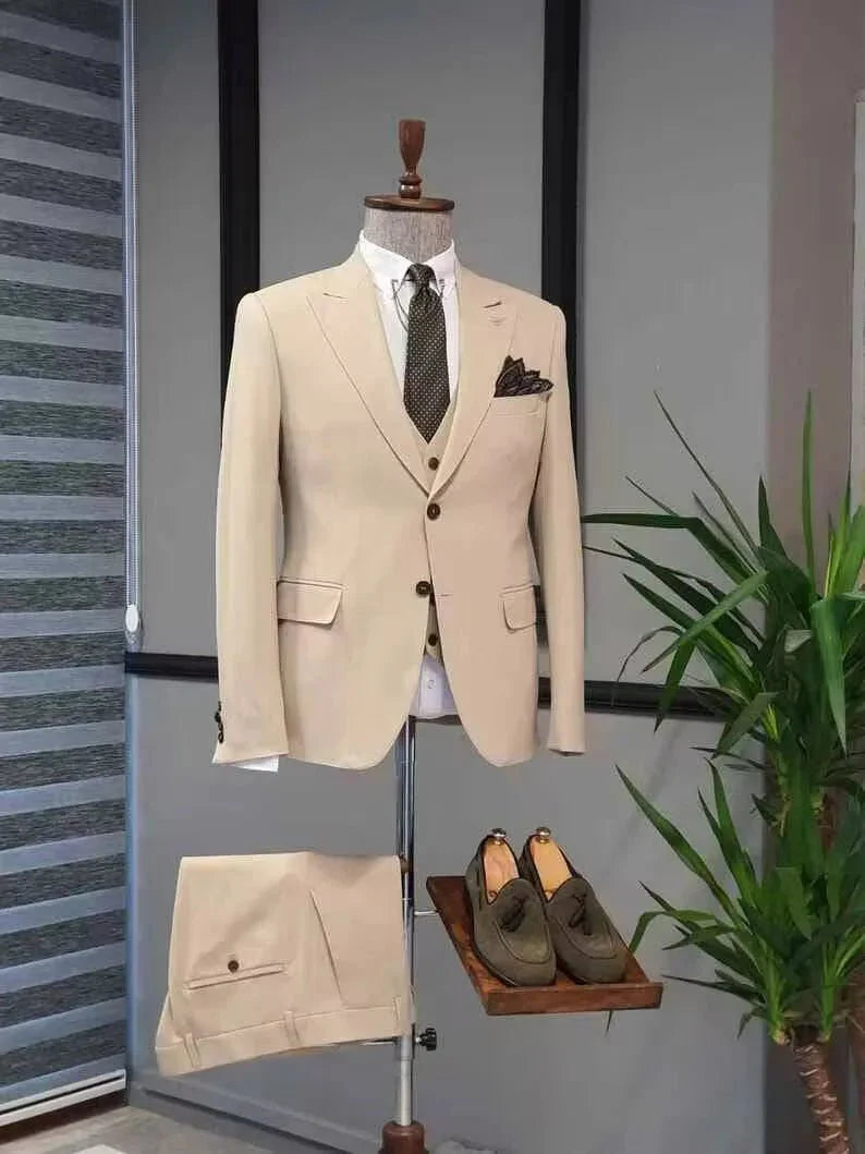 Kromoc men's slim fit khaki wedding suit with peak lapel tuxedo, three-piece formal business outfit, jacket, pants, and vest.