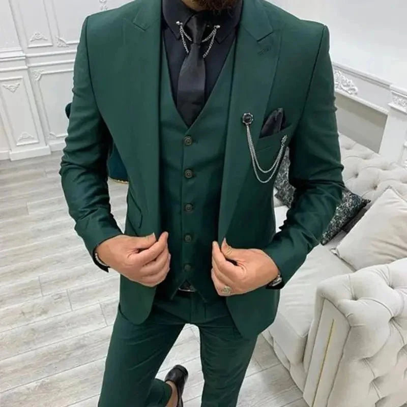 Kromoc Men's 3-Piece Slim Fit Wool Blend Wedding Suit with jacket, vest, and pants, ideal for formal occasions and weddings.