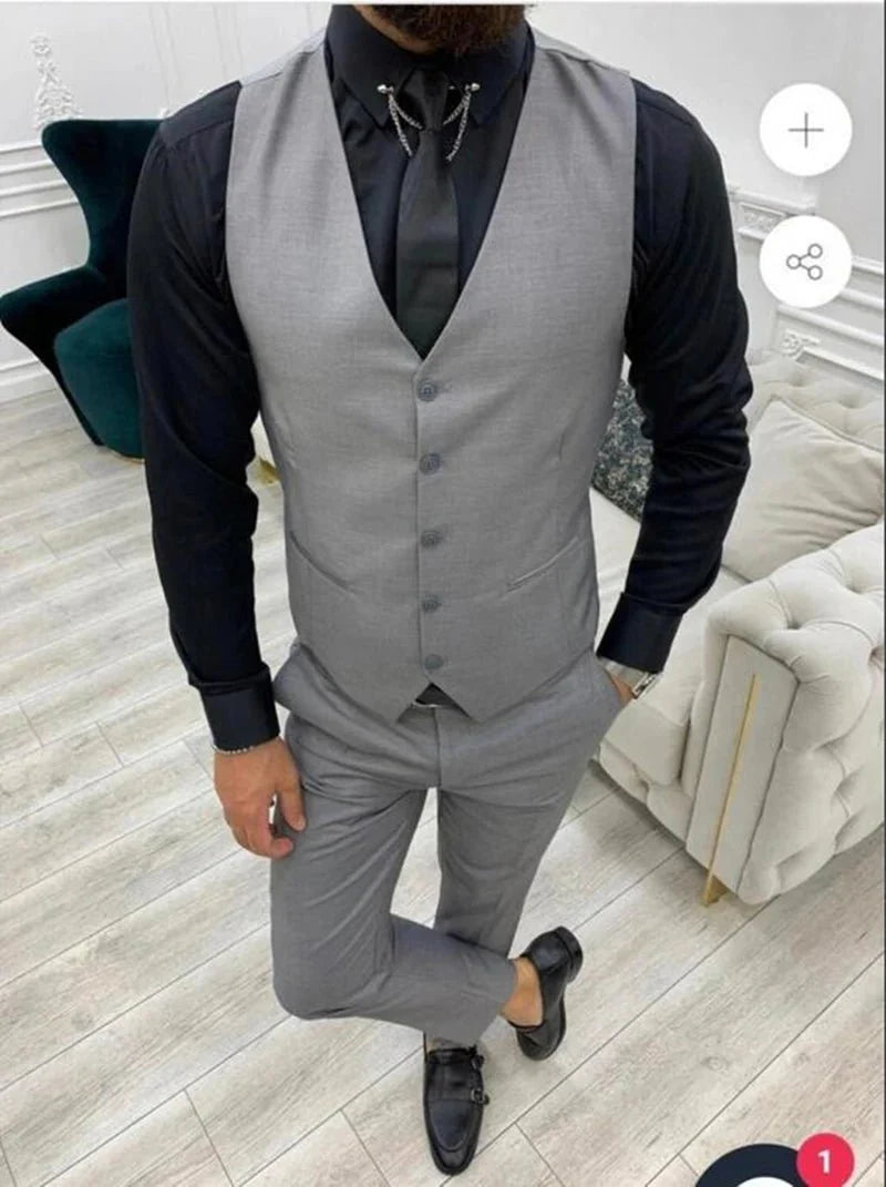Kromoc Men's 3-Piece Slim Fit Wedding Suit in wool blend with jacket, vest, and pants, ideal for formal occasions and weddings.