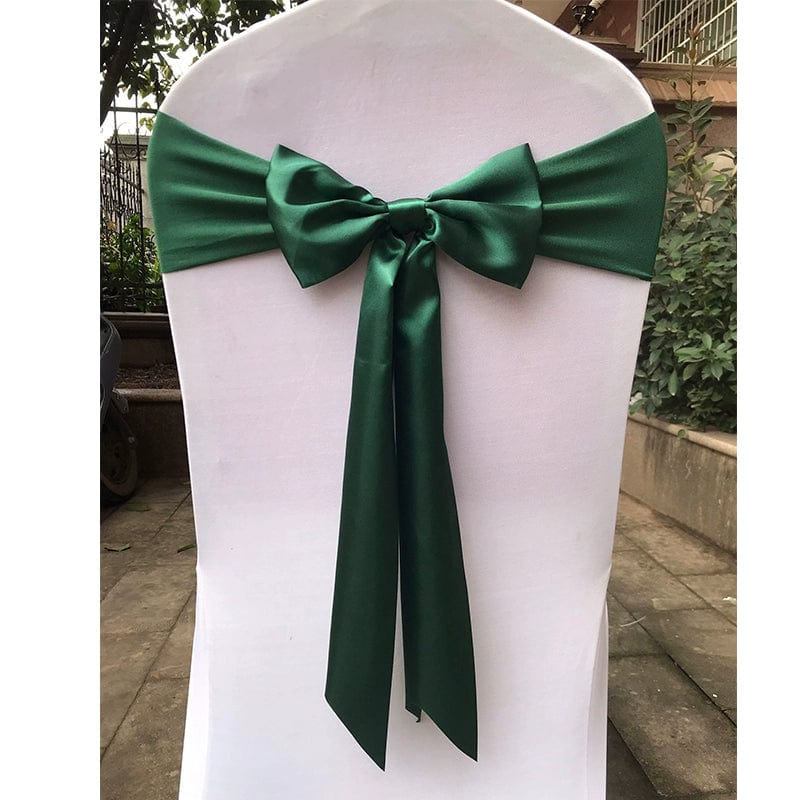 Showlu elastic Arabesquitic fabric wedding chair bows tied around banquet chairs for elegant event decor.