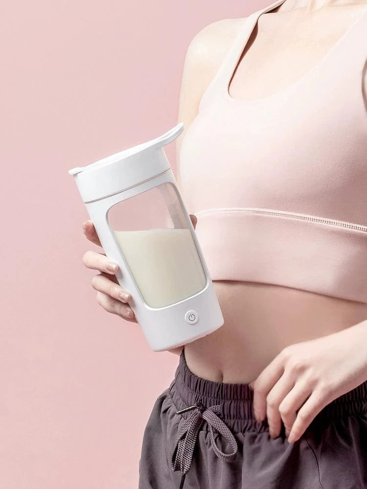 SHOWLU FASHION STORE EQURA electric mixing cup for protein shakes and coffee, made of food-grade Tritan with automatic mixing and charging.
