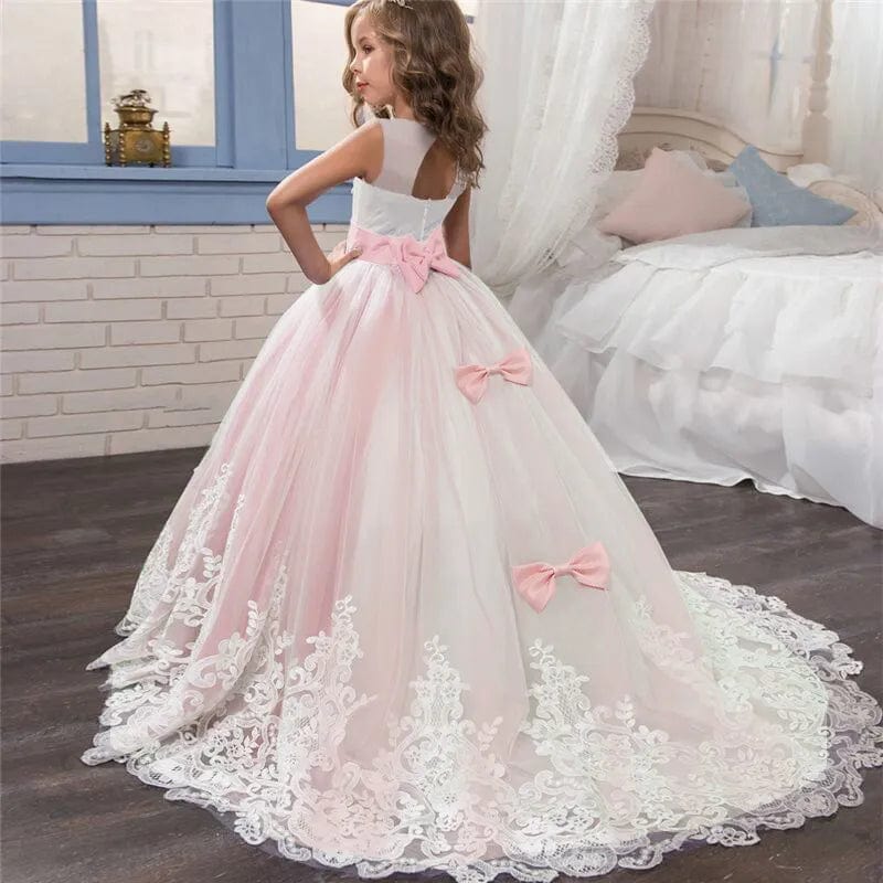 Girls lace tulle prom gown by Showlu Fashion Store, sleeveless formal wedding party dress with elegant lace and flowing tulle skirt.