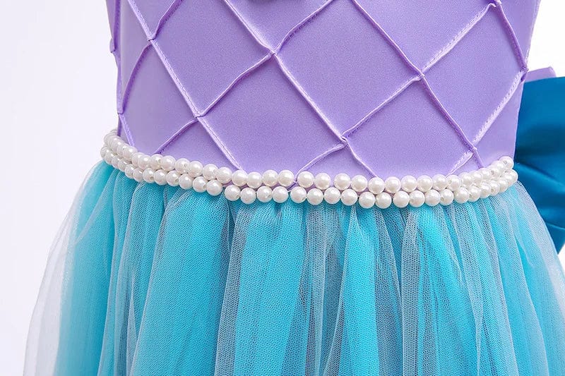 Little Mermaid girls' princess dress with seashell details, perfect for Halloween, cosplay, or birthday parties.