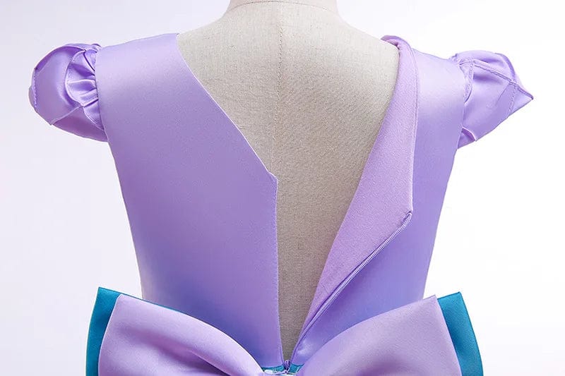 Little Mermaid girls' princess dress for Halloween cosplay, featuring mermaid tail design and colorful accessories for children.