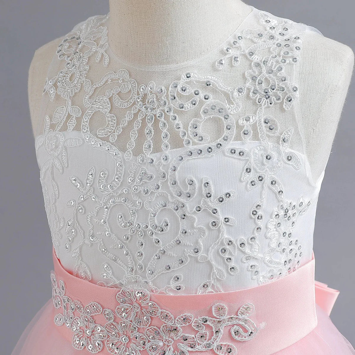 Girls lace floral pageant dress by Showlu Fashion, long formal prom ball gown for kids aged 5-14, perfect for weddings and parties.